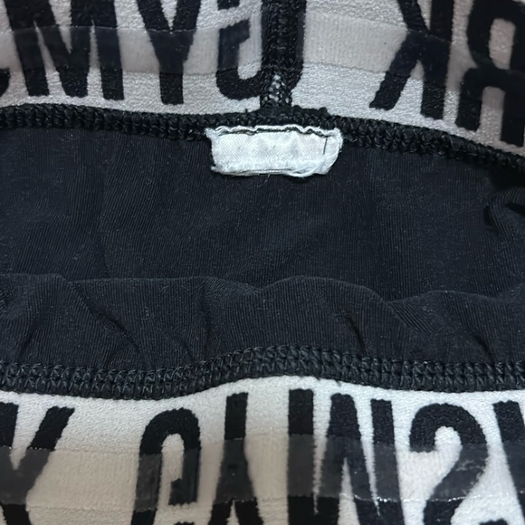 Gymshark Fit Cropped Black Leggings - Picture 4 of 5